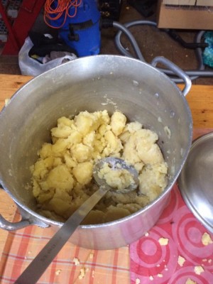 Kamp 2017 dinsdag 11 juli eten 1.jpg