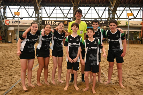 Indoorbeach%205%20Jessy.jpeg