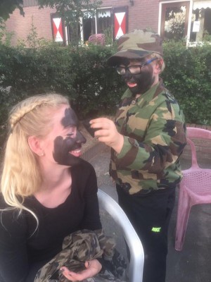 Kamp 2017 zondag 9 juli greppeltocht schminken.jpg