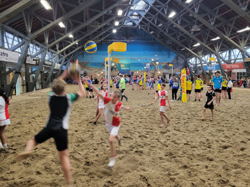 Achilles%20D1%20-%20Beachkorfbal%20Kampioen%20(5).jpg
