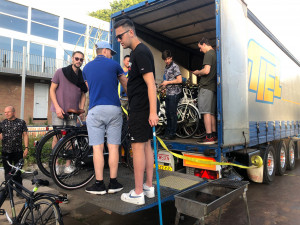 WAPC Kamp 2022 - Vrachtwagen inladen.jpeg